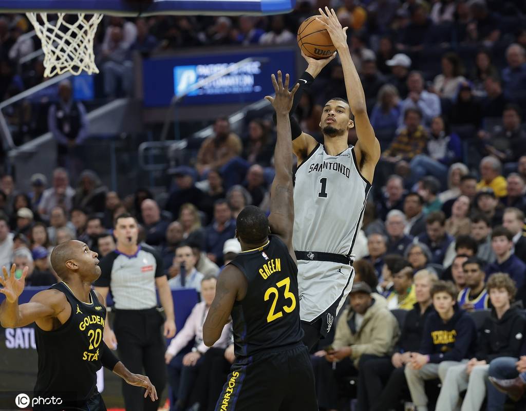 文班亞馬26+9?？怂?7+8 馬刺擒勇士6連勝